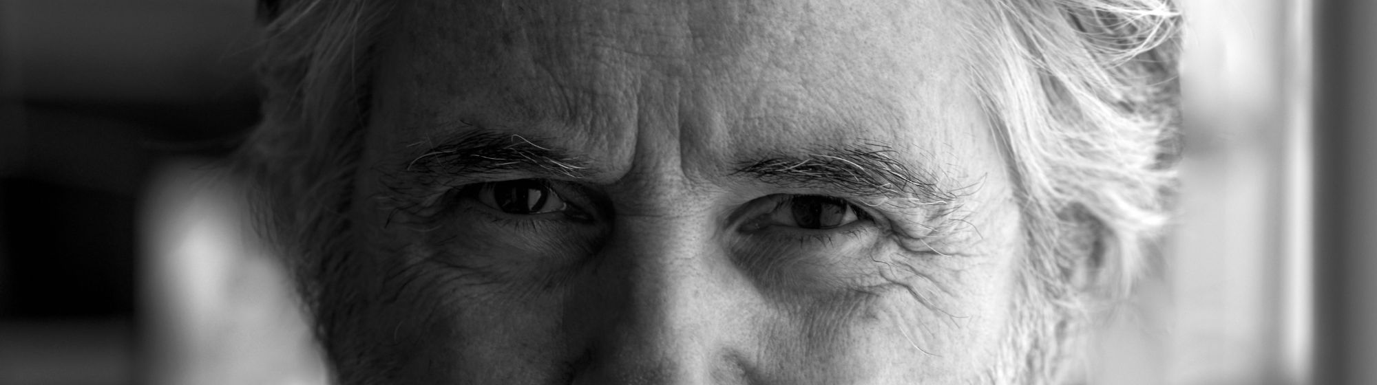 Black-and-white portrait of Olivier Lapidus, appointed  jury president of the SILMO d'Or 2025