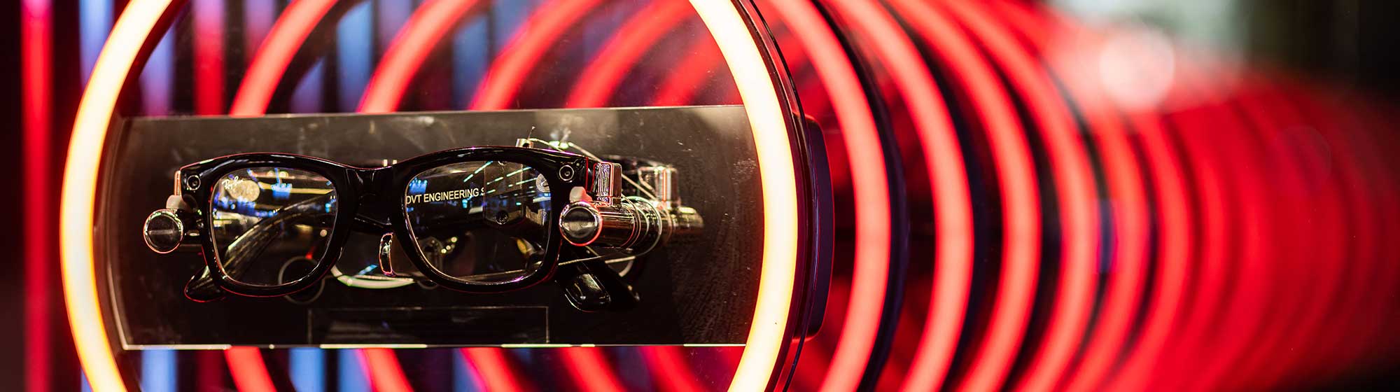 Black glasses in a luminous circle