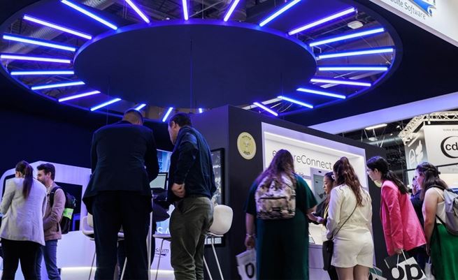 Invités à une soirée privée sur SILMO Paris