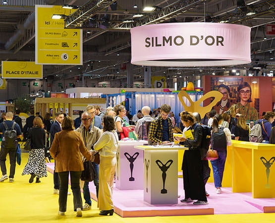 Visitors in front of the SILMO d'Or stand