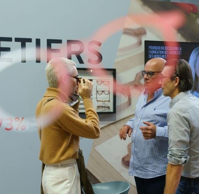 Lunetiers français partageant leur savoir faire à SILMO Paris