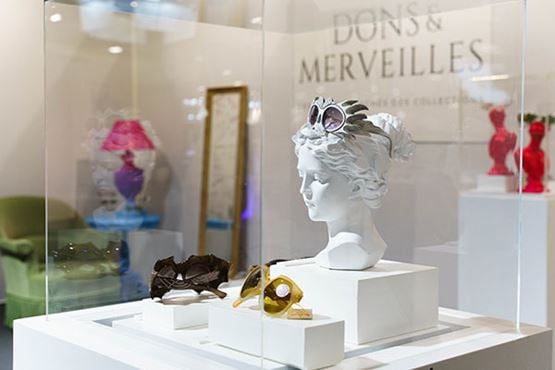 Glasses on a woman's bust